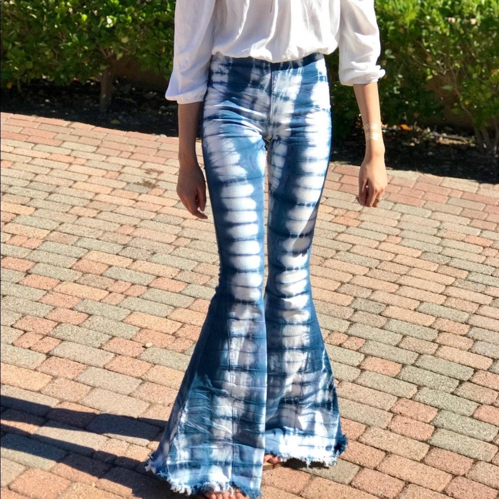 Show Me Your MuMu Flared pants. Super cute!!!